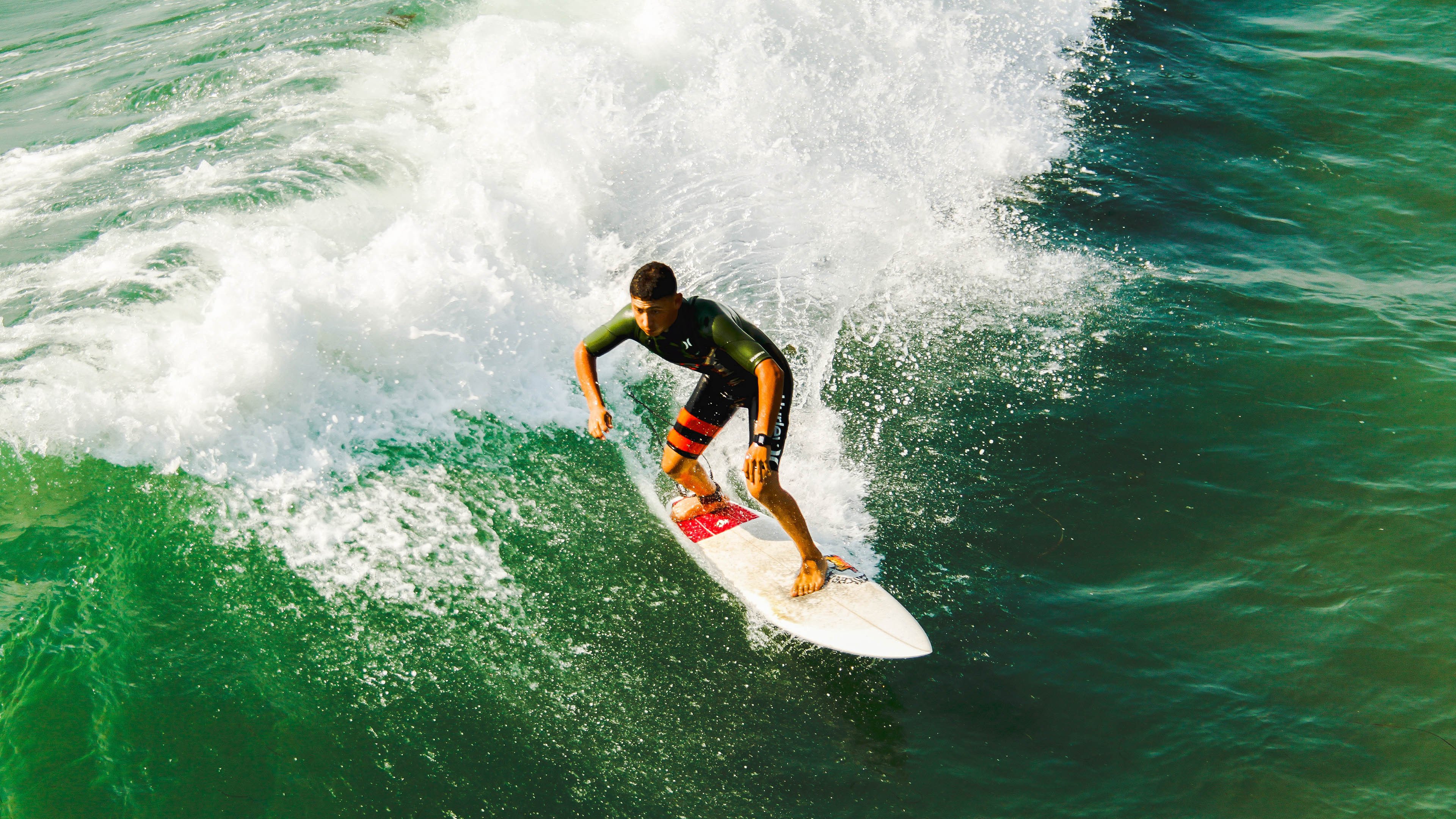 莎拉波娃官方宣布爆冷新规，勇士引发争议！全场沸腾不已